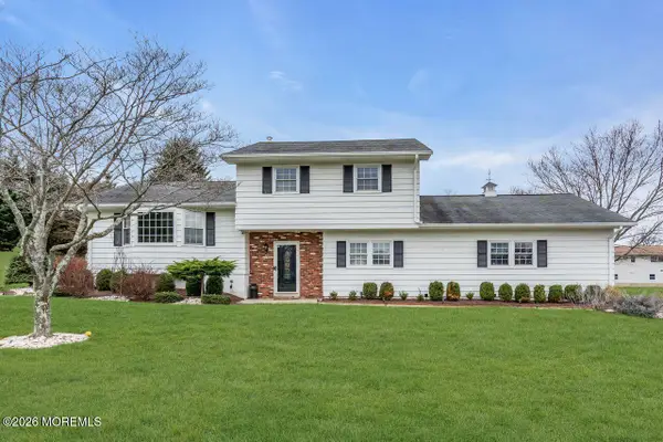 5 Travis Court, Monroe, NJ 08831