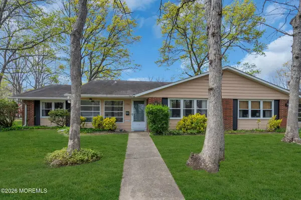 178A Sterling Court, Lakewood, NJ 08701