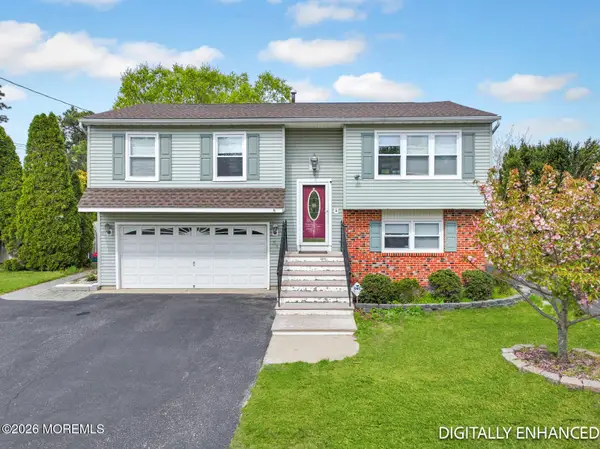 51 Newtons Corner Road, Howell, NJ 07731