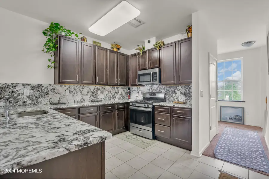 16 Paulina Place, Franklin, NJ 08873 - #3