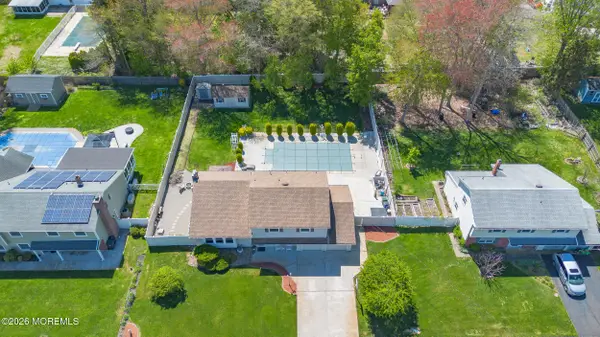 6 Pittsfield Road, Howell, NJ 07731