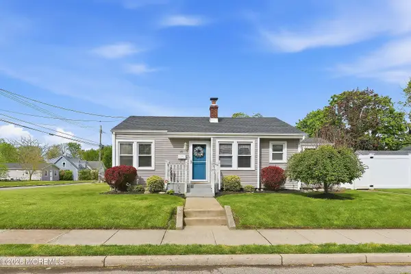 22 Thomas Street, Toms River, NJ 08753