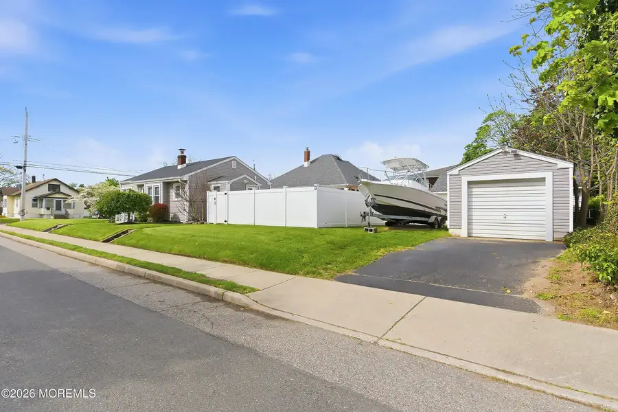 22 Thomas Street, Toms River, NJ 08753 - #3