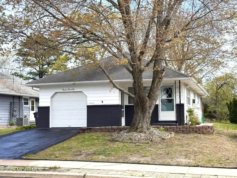 1821 Hovsons Boulevard, Toms River, NJ 08753 - #3