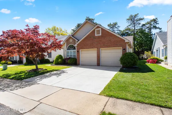 1585 Sweetbay Drive, Toms River, NJ 08755