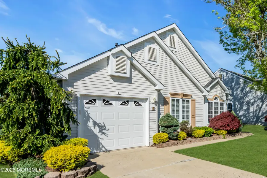 18 Grosunor Court, Jackson, NJ 08527 - #2