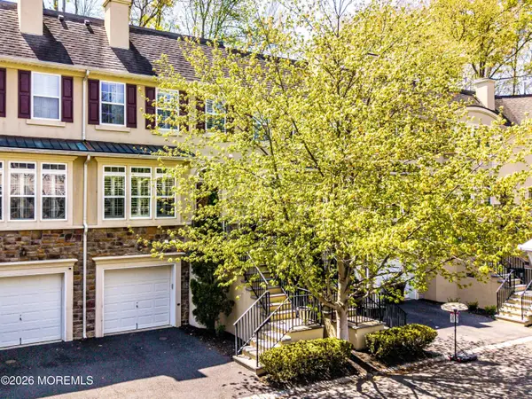 56 Aspen Way, Matawan, NJ 07747