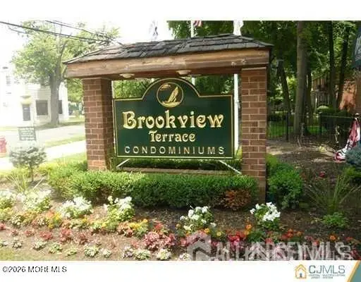 289 Main Street #10f, Spotswood, NJ 08884
