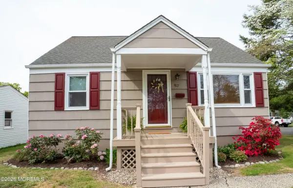 917 Mountain Avenue, Middlesex, NJ 08846