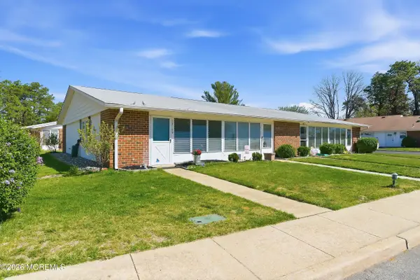 1018A Aberdeen Drive, Lakewood, NJ 08701