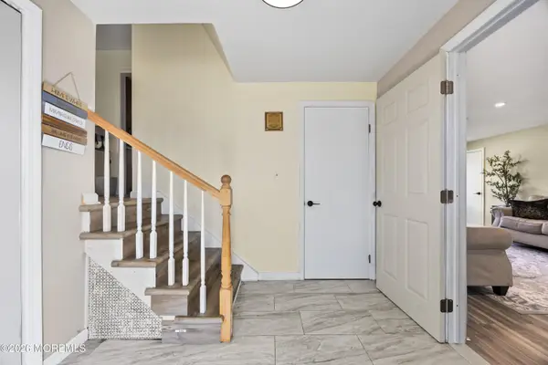 21 Starlit Drive, Middlesex, NJ 08846