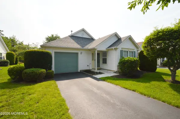 2654 Meadow Lake Drive, Toms River, NJ 08755