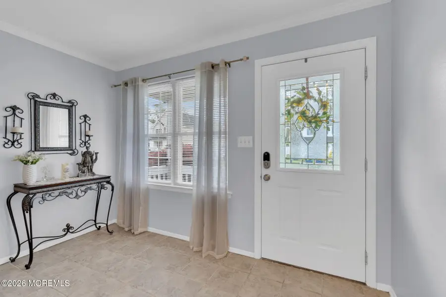 6 Ives Court, Monroe, NJ 08831 - #2