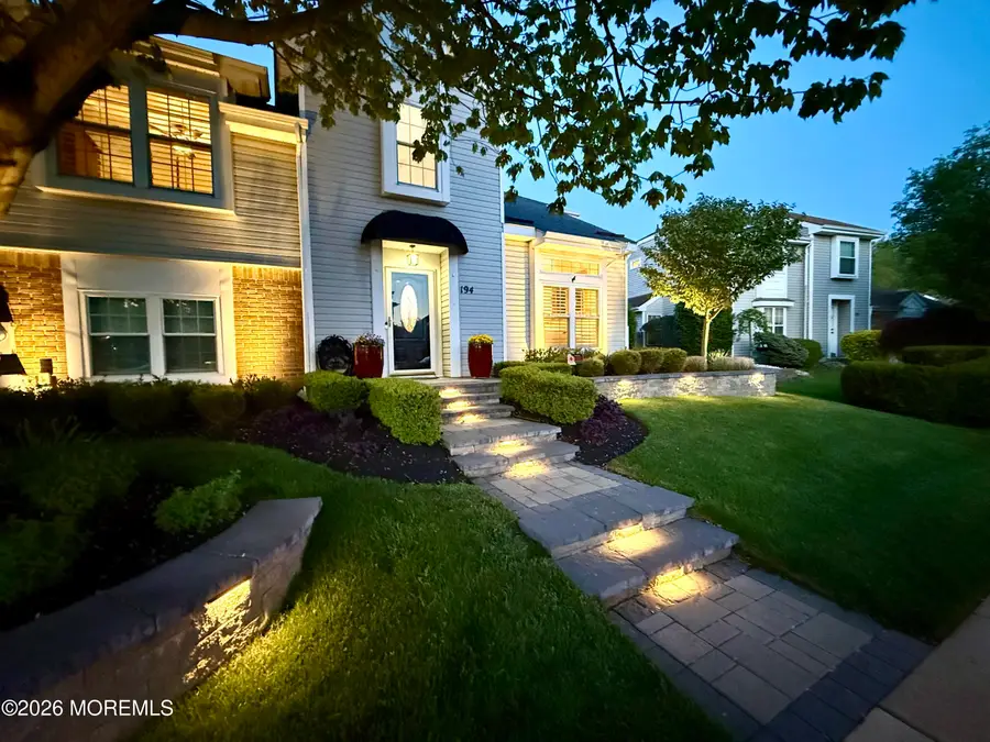 194 Kentucky Way, Freehold, NJ 07728 - #3