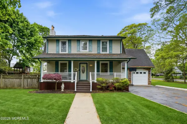 420 Wells Avenue, Oakhurst, NJ 07755