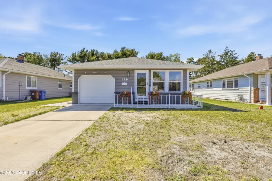 429 Saint Thomas Drive, Toms River, NJ 08757 - #2