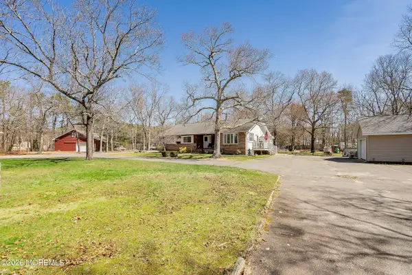 745 Oak Glen Road, Howell, NJ 07731