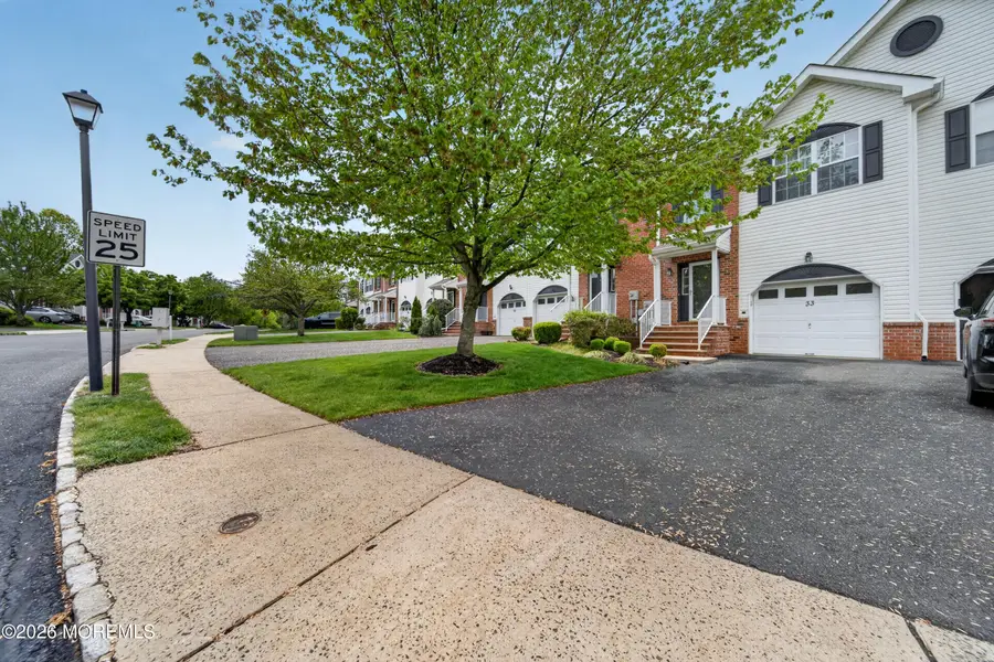 33 Heron Court, Manalapan, NJ 07726 - #3