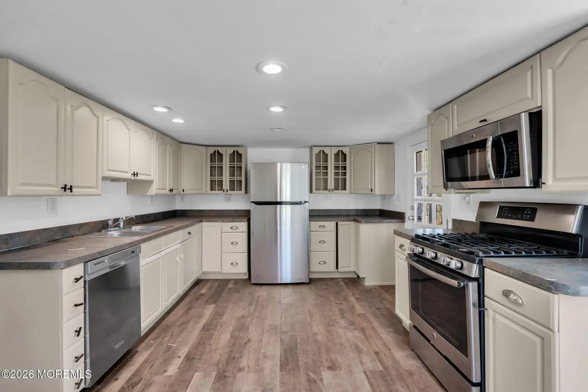 9 Arneytown Hornerstown Road, Cream Ridge, NJ 08501 - #1