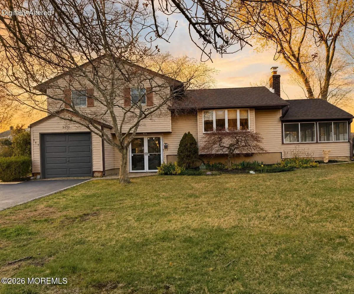 540 Sherman Avenue, Belford, NJ 07718 - #1