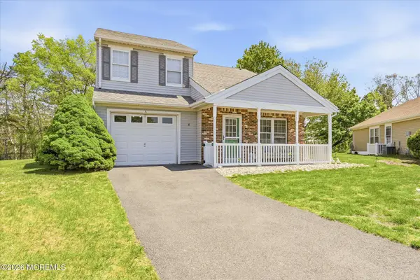 5 Elm Court, Barnegat, NJ 08005