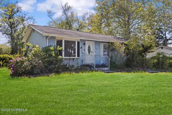 14 New Prospect Road, Jackson, NJ 08527