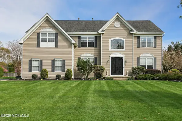 5 Denise Drive, Allentown, NJ 08501