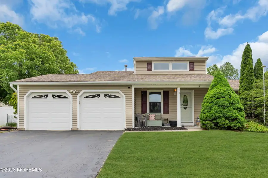 7 Sweetbriar Trail, Howell, NJ 07731 - #2
