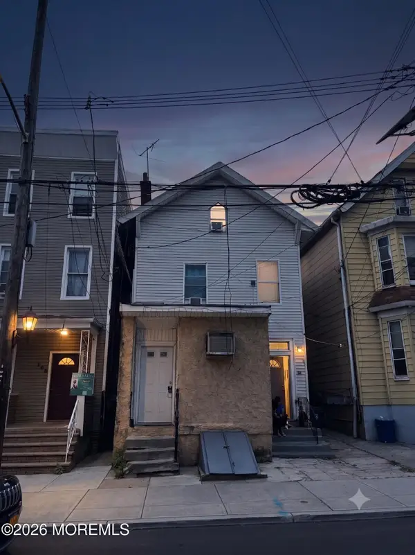 150 Garside Street, Newark, NJ 07104