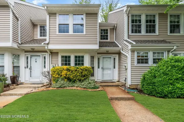 26 Duncan Way, Freehold, NJ 07728