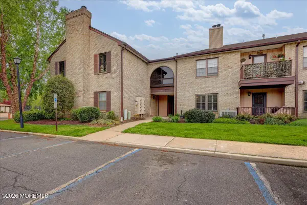906 Wellington Place, Matawan, NJ 07747