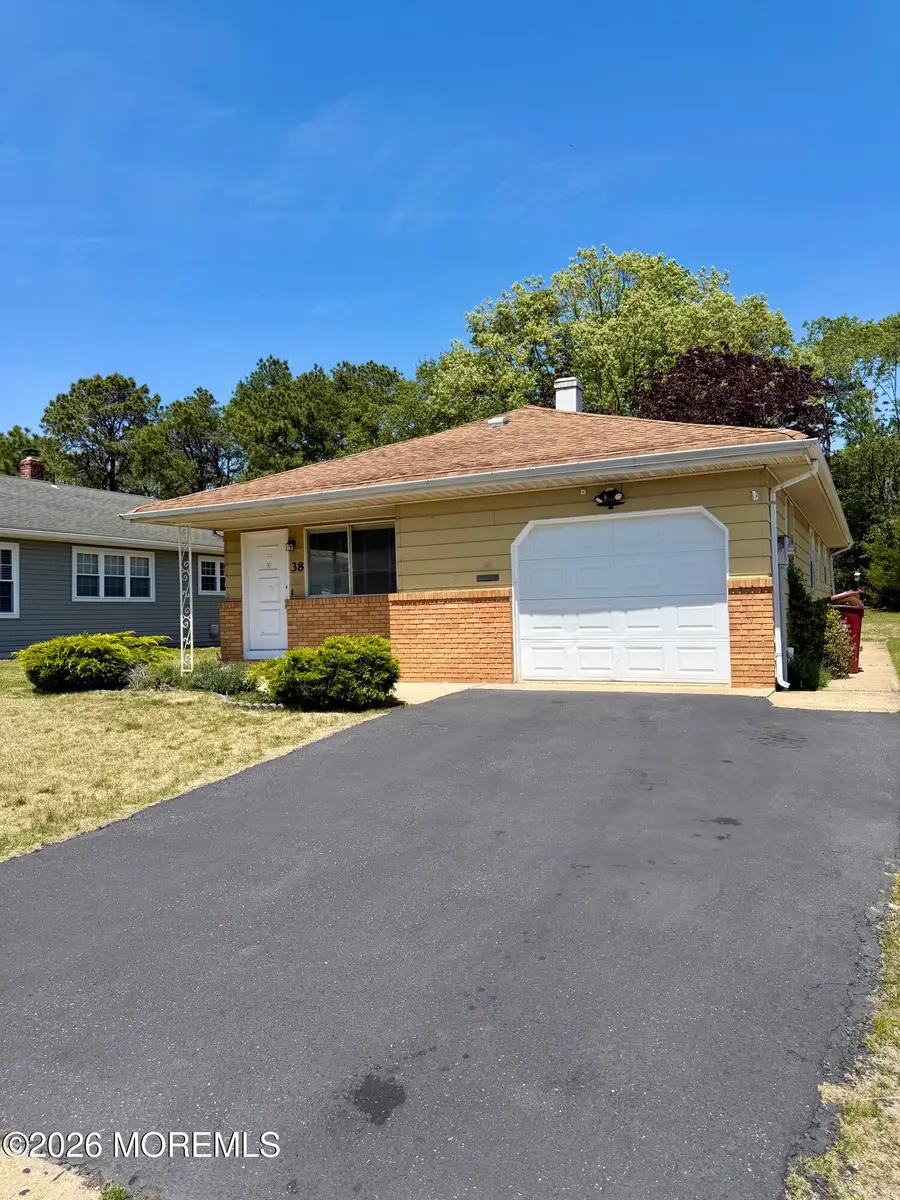 38 Grenada Street, Silver Ridge, NJ 08721 - #2
