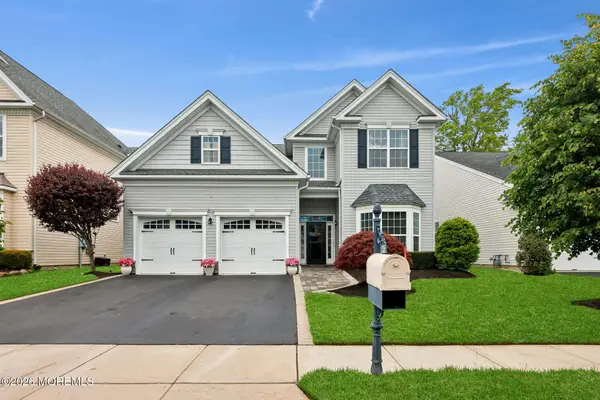 128 Sunset Drive, Tinton Falls, NJ 07724