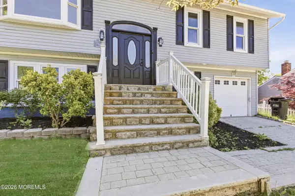 4 Silversmith Court, Barnegat, NJ 08005