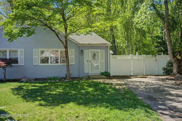 2528 Lexington Court, Jackson, NJ 08527
