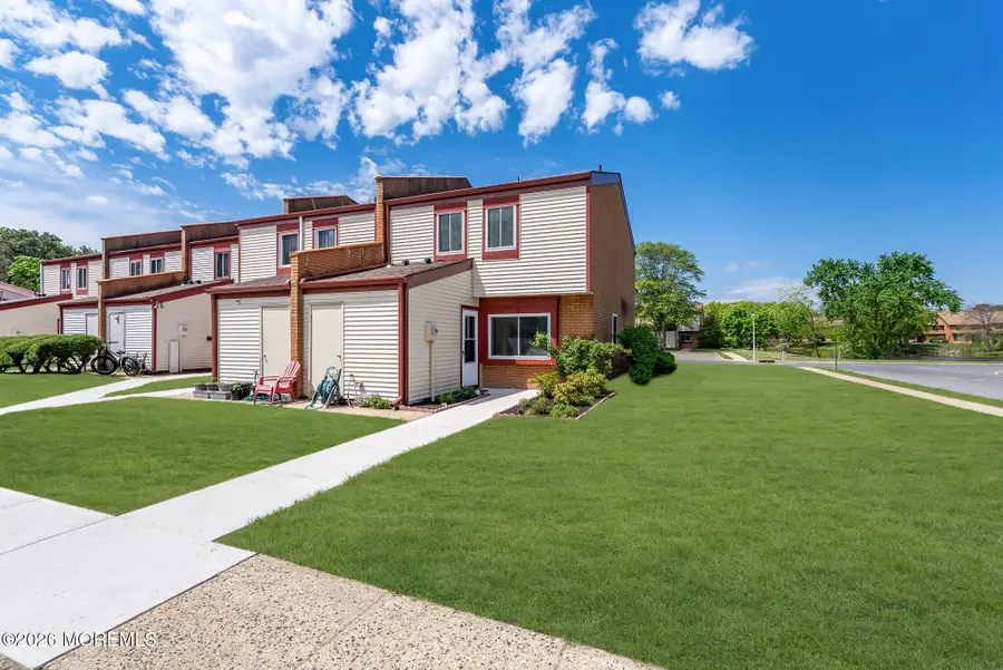 2 Foxwood Court, Brick, NJ 08724 - #2