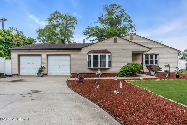 29 Williams Avenue, North Middletown, NJ 07748