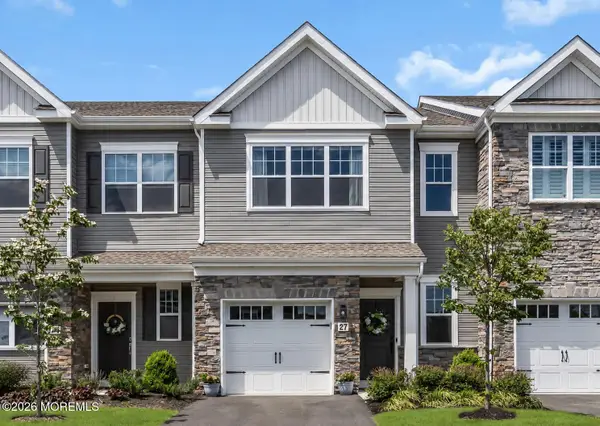 27 Chapel Lane, Wall, NJ 07753