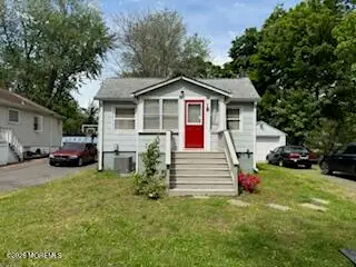 18 Station Street, Manalapan, NJ 07726 - #1