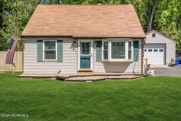 437 Shady Lane, Howell, NJ 07731