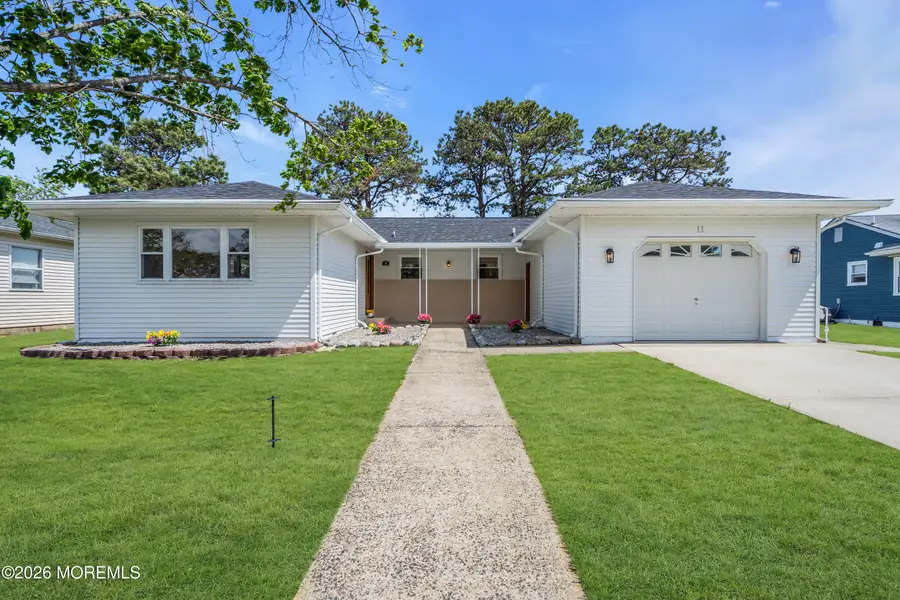 11 Tampa Lane, Toms River, NJ 08757 - #2