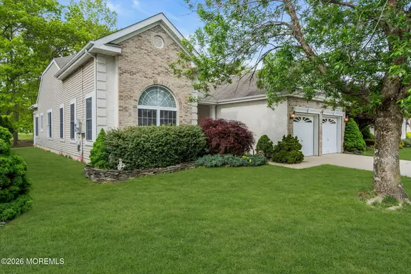33 Pine Valley Road, Jackson, NJ 08527