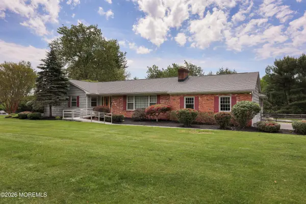 31 Mccampbell Road, Holmdel, NJ 07733