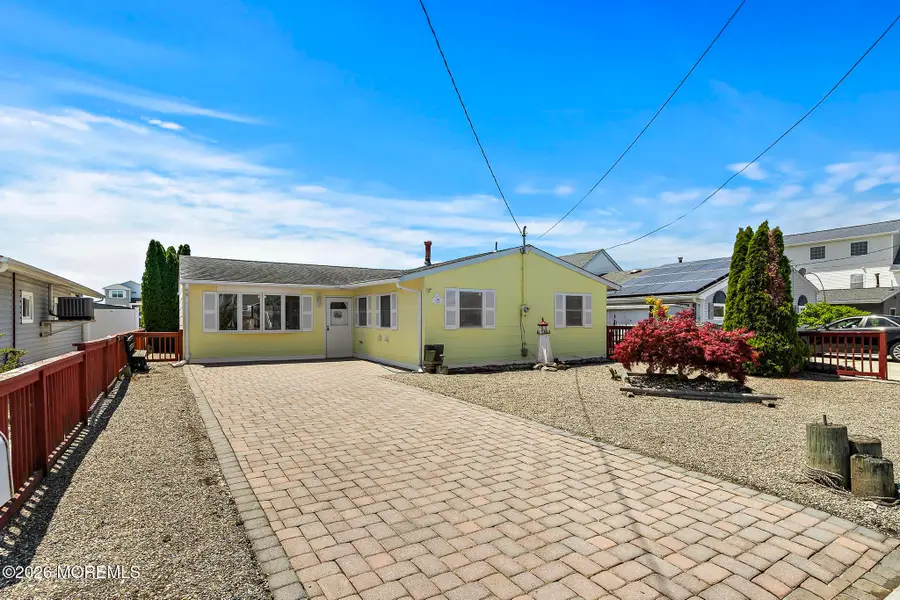 15 Lake Singleton Court, Mystic Island, NJ 08087 - #3