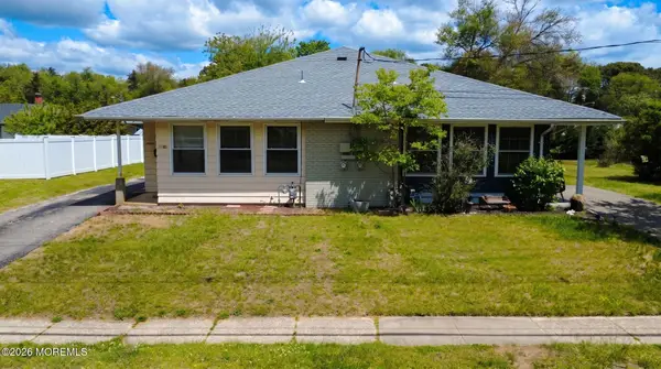 2240 Yorktowne Boulevard, Toms River, NJ 08753
