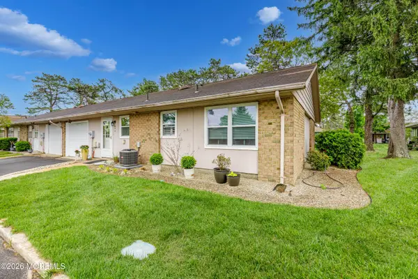 46a Buckingham Drive, Manchester, NJ 08759