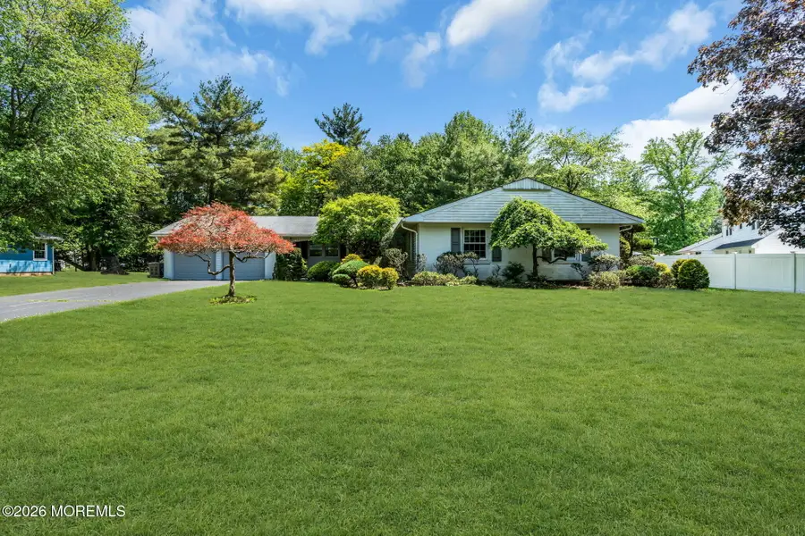 4 Knox Lane, Manalapan, NJ 07726 - #2
