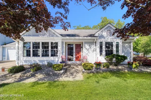 932B Liverpool Circle #B, Manchester, NJ 08759