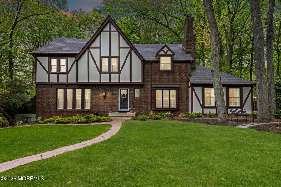 18 Lefferts Court, Middletown, NJ 07748 - #3