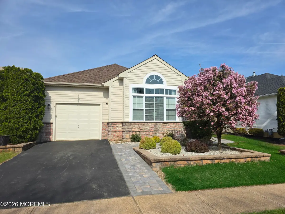 7 Marnier Court, Manchester, NJ 08759 - #1